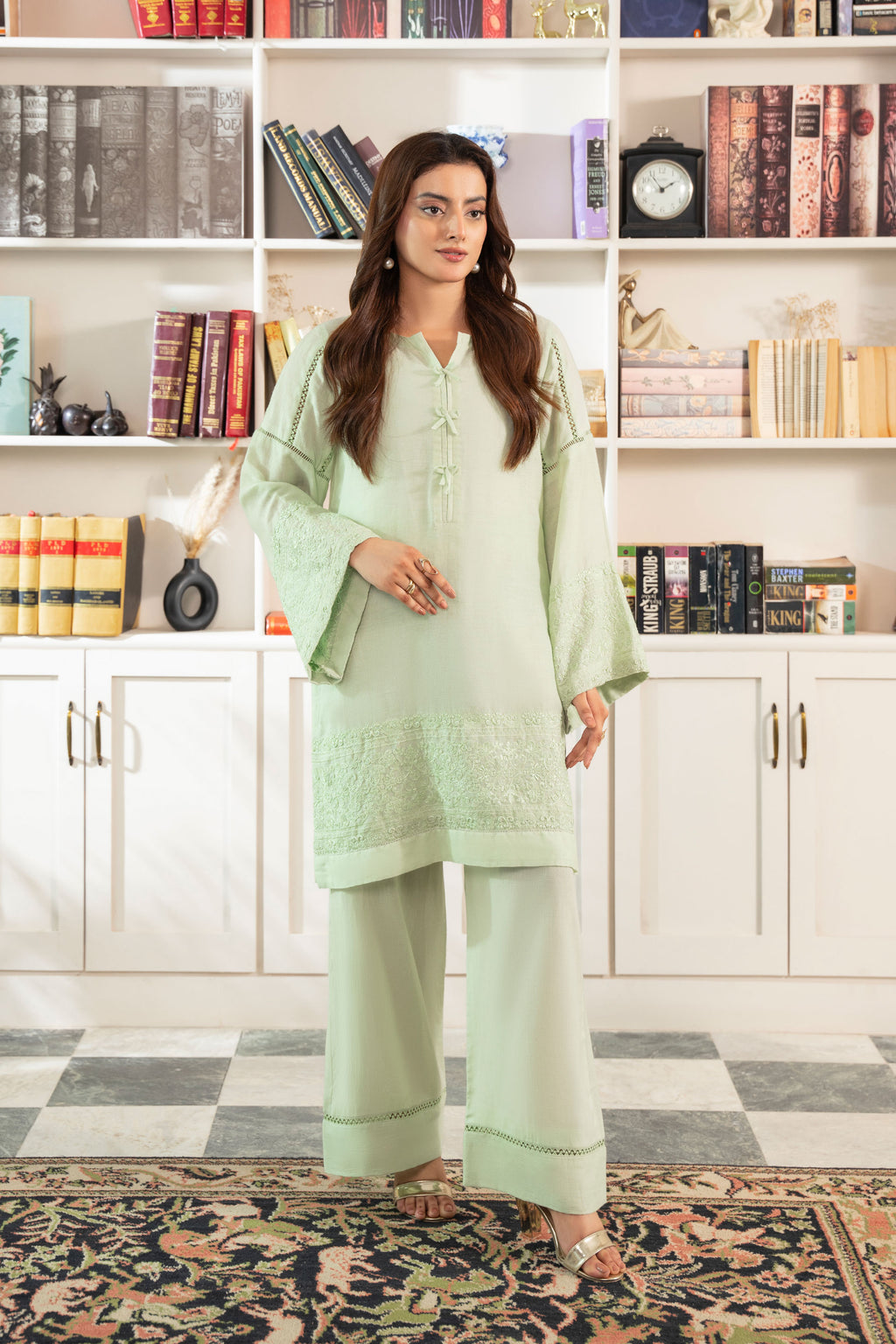 2PC-Green Bow Embroidered