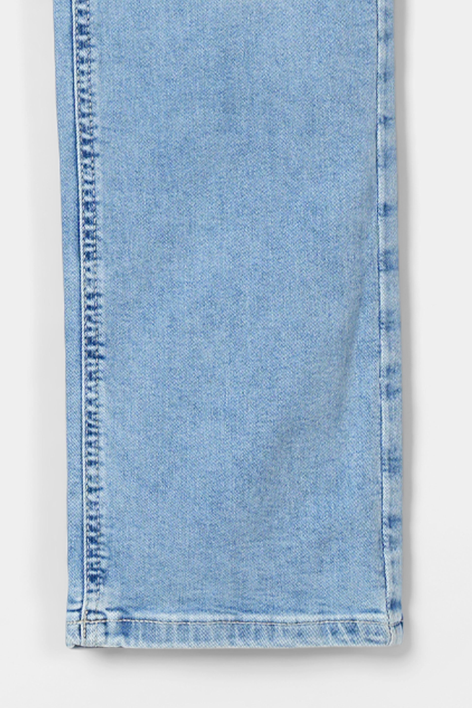 Women Slim Fit Light Blue Jeans