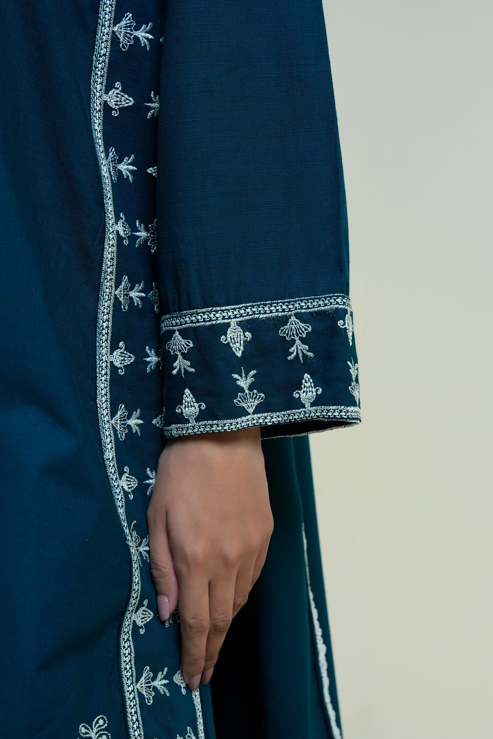 3PC-Lumin Embroidered