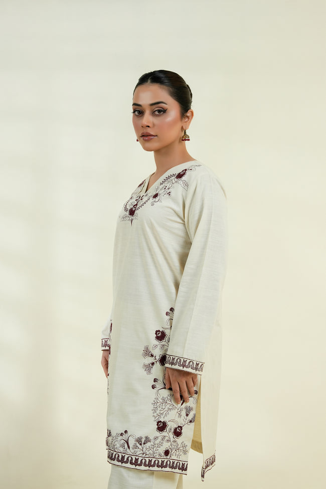 2PC-Embroidered Main Image