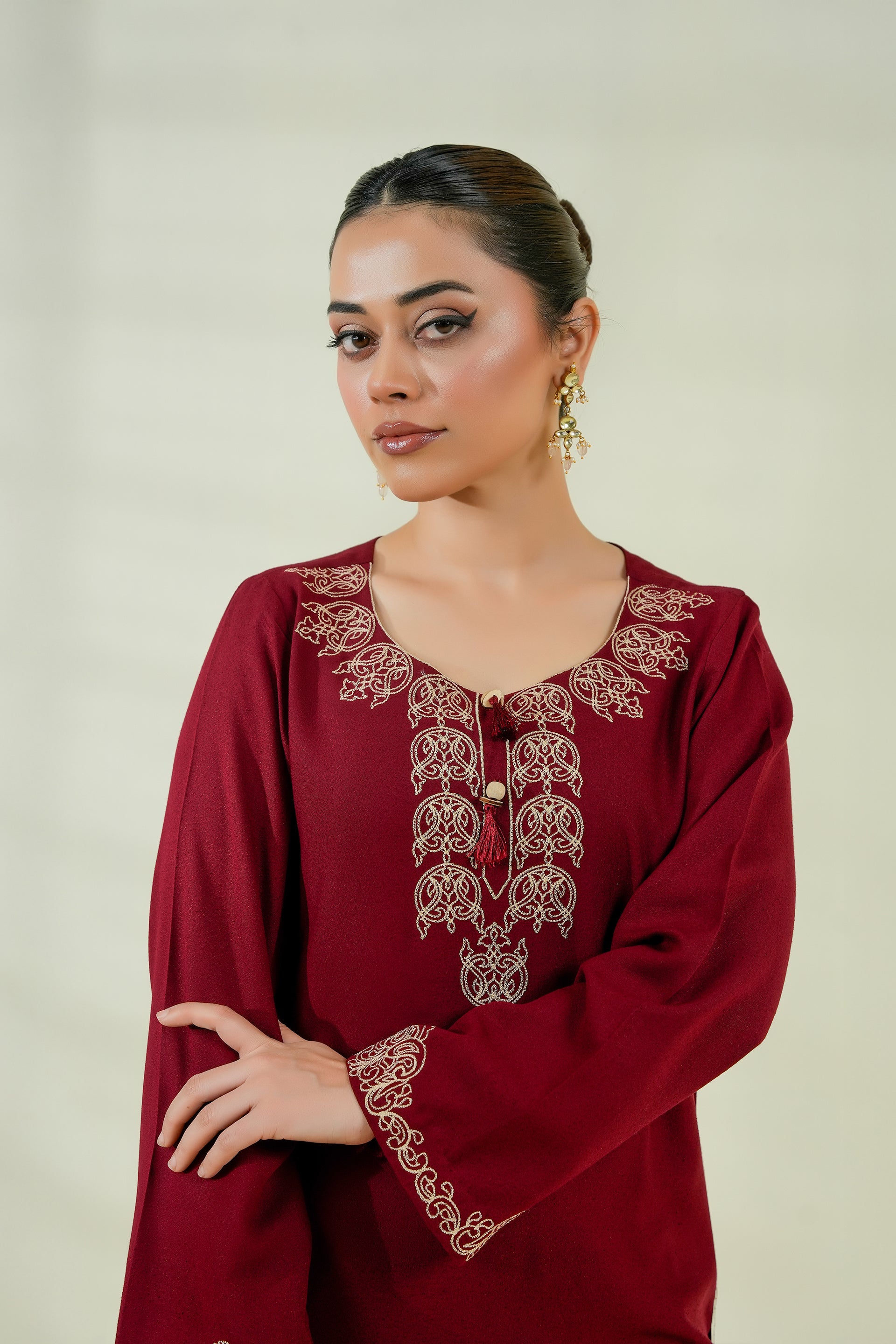 3PC-Majesty Embroidered