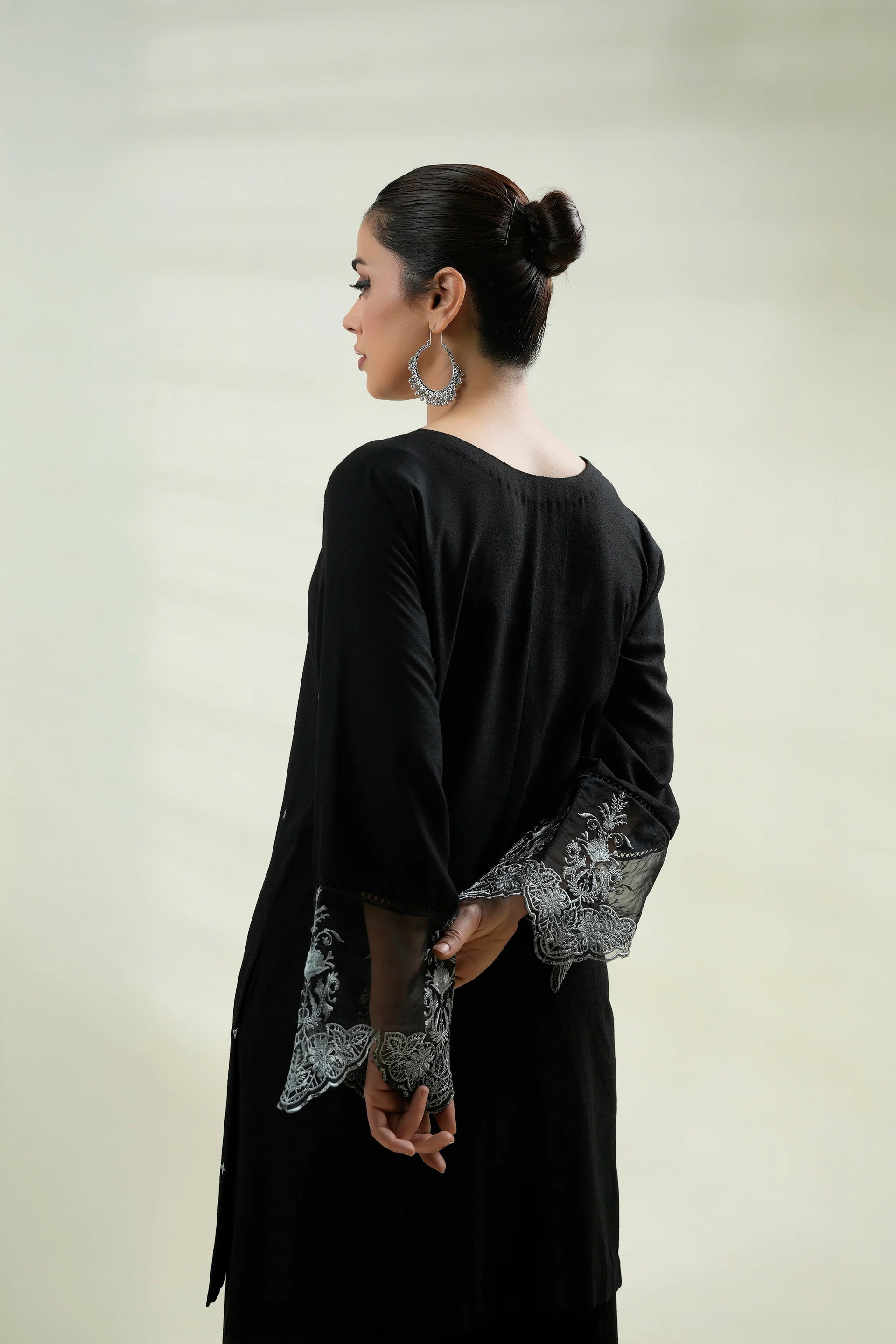 2PC-Kaira Embroidered